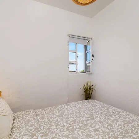 Peaceful Retreat Near And Meco - Mada House's Ii