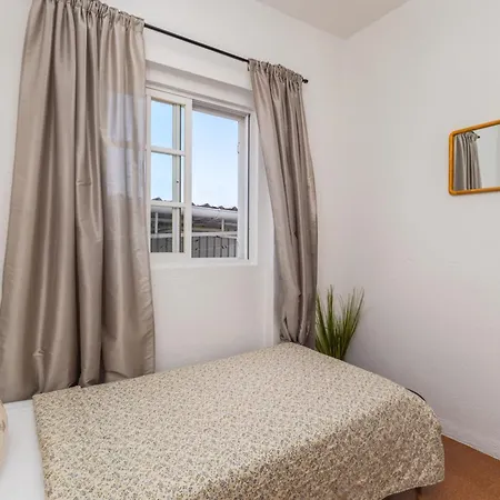 Casa de Férias Peaceful Retreat Near And Meco - Mada House's Ii *