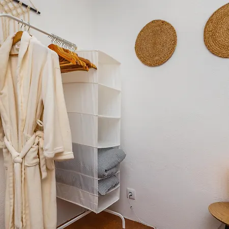 Peaceful Retreat Near And Meco - Mada House's Ii *