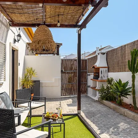 Peaceful Retreat Near And Meco - Mada House's Ii Casa de Férias