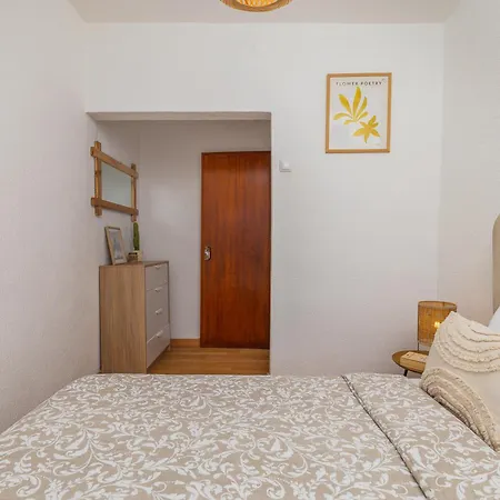 Peaceful Retreat Near And Meco - Mada House's Ii Casa de Férias