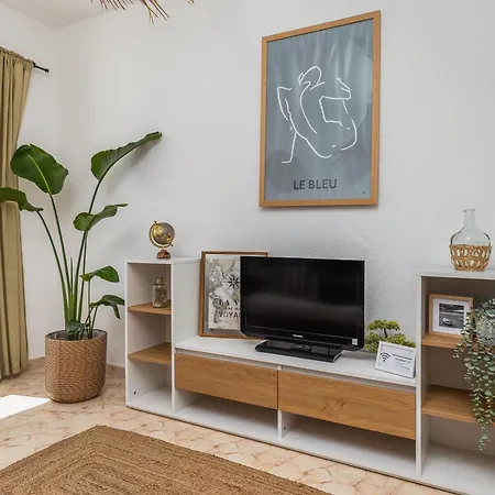 Peaceful Retreat Near And Meco - Mada House's Ii Σπίτι διακοπών Σεσίμπρα