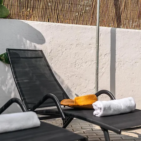 Peaceful Retreat Near And Meco - Mada House's Ii