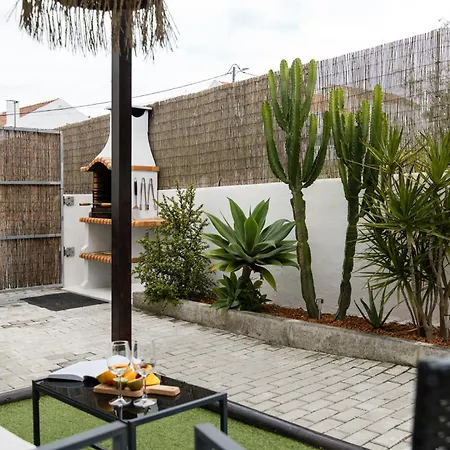 Peaceful Retreat Near And Meco - Mada House's Ii * Σεσίμπρα