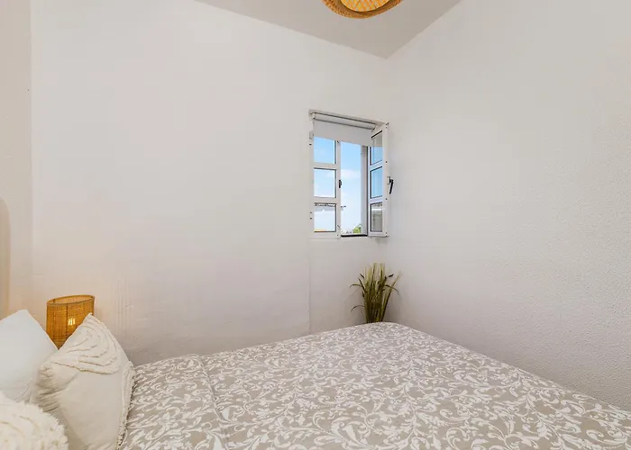 Peaceful Retreat Near And Meco - Mada House's Ii