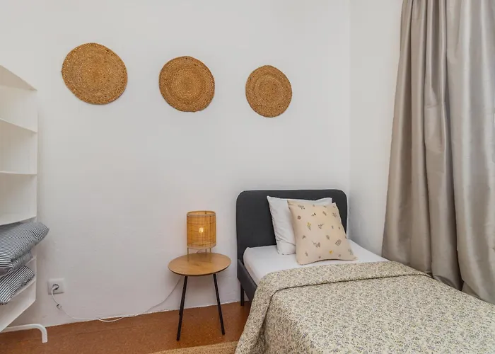 Semesterbostad Peaceful Retreat Near And Meco - Mada House's Ii