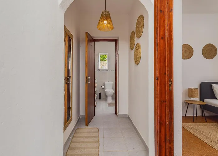 Peaceful Retreat Near And Meco - Mada House's Ii *
