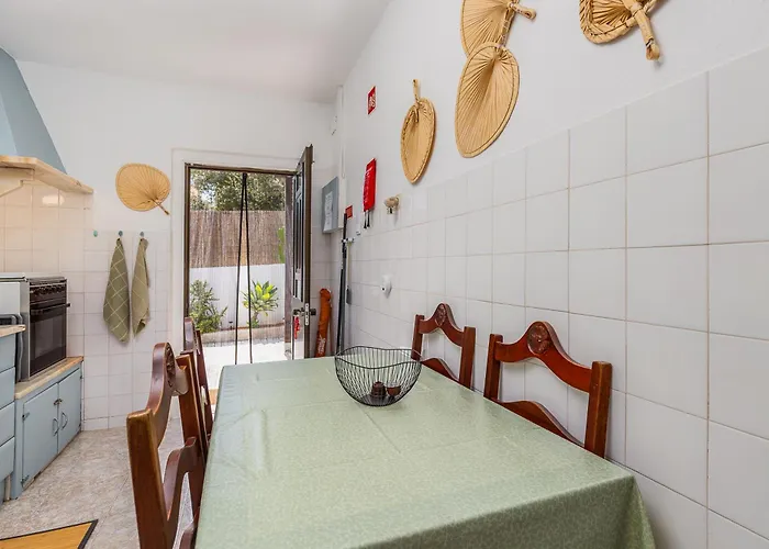 Peaceful Retreat Near And Meco - Mada House's Ii Vakantiehuis *